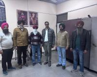 8000 ਰੁਪਏ ਰਿਸ਼ਵਤ ਲੈਂਦਾ ਪਟਵਾਰੀ ਵਿਜੀਲੈਂਸ ਬਿਊਰੋ ਵੱਲੋਂ ਰੰਗੇ ਹੱਥੀਂ ਕਾਬੂ