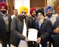 ਪਿੰਡਾਂ ਦੇ ਵਿਕਾਸ ਨੂੰ ਗਤੀ ਦੇਣ ਲਈ ਮੁੱਖ ਮੰਤਰੀ ਵੱਲੋਂ ਜ਼ਮੀਨੀ ਪੱਧਰ 'ਤੇ ਲੋਕਾਂ ‘ਚ ਵਿਚਰਨ ਦੀ ਮੁਹਿੰਮ ਜਾਰੀ