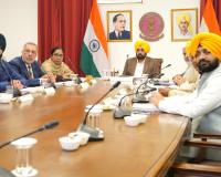 ਮੁੱਖ ਮੰਤਰੀ ਭਗਵੰਤ ਸਿੰਘ ਮਾਨ ਦੀ ਅਗਵਾਈ ਹੇਠ ਵਜ਼ਾਰਤ ਵੱਲੋਂ ਪ੍ਰਬੰਧਕੀ ਢਾਂਚੇ ਦੀ ਅਪਗ੍ਰੇਡੇਸ਼ਨ, ਭੂਮੀ ਸੁਧਾਰਾਂ ਅਤੇ ਵਿਸ਼ੇਸ਼ ਅਧਿਆਪਕ ਸਿੱਖਿਅਕਾਂ ਨੂੰ ਰਾਹਤ ਦੇਣ ਦੀ ਪ੍ਰਵਾਨਗੀ