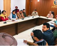 ਡਿਪਟੀ ਕਮਿਸ਼ਨਰ ਵੱਲੋਂ 26 ਜਨਵਰੀ ਮੌਕੇ ਹੋਣ ਵਾਲੇ ਸਮਾਗਮ ਨੂੰ ਸਫਲਤਾਪੂਰਵਕ ਨੇਪਰੇ ਚਾੜ੍ਹਨ ਲਈ ਅਧਿਕਾਰੀਆਂ ਨਾਲ ਮੀਟਿੰਗ