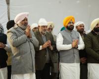 ਕੈਬਨਿਟ ਮੰਤਰੀ ਹਰਪਾਲ ਚੀਮਾ, ਤਰੁਨਪ੍ਰੀਤ ਸੌਂਦ, ਹਰਜੋਤ ਬੈਂਸ, ਡਾ. ਰਵਜੋਤ, ਲਾਲ ਚੰਦ ਕਟਾਰੂਚੱਕ ਨੇ ਗੁਰੂ ਚਰਨਾਂ 'ਚ ਲਗਾਈ ਹਾਜ਼ਰੀ