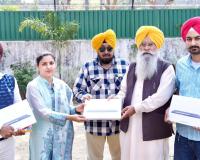 ਗੁਰਮੀਤ ਸਿੰਘ ਖੁੱਡੀਆਂ ਨੇ ਸਾਥੀ ਪੋਰਟਲ ਕਾਰਜਾਂ ਨੂੰ ਸੁਚਾਰੂ ਬਣਾਉਣ ਲਈ ਸੀਡ ਸਰਟੀਫ਼ਿਕੇਸ਼ਨ ਅਫ਼ਸਰਾਂ ਨੂੰ  ਸੌਂਪੇ 40 ਟੈਬਲੇਟਸ