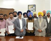 ਗੁਰਮੀਤ ਸਿੰਘ ਖੁੱਡੀਆਂ ਨੇ 13 ਖੇਤੀਬਾੜੀ ਸਬ-ਇੰਸਪੈਕਟਰਾਂ ਨੂੰ ਨਿਯੁਕਤੀ ਪੱਤਰ ਸੌਂਪੇ