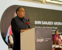 ਕੈਬਿਨੇਟ ਮੰਤਰੀ ਸੰਜੀਵ ਅਰੋੜਾ ਵੱਲੋਂ ਵਜ਼ੀਰਾਬਾਦ, ਮੰਡੀ ਗੋਬਿੰਦਗੜ੍ਹ ਵਿਖੇ ਕਾਰਗਿਲ ਦੇ ਦੱਖਣੀ ਏਸ਼ੀਆ ਦੇ ਸਭ ਤੋਂ ਵੱਡੇ ਪਸ਼ੂ ਚਾਰੇ ਦੇ ਨਿਰਮਾਣ ਪਲਾਂਟ ਦਾ ਉਦਘਾਟਨ