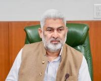 ਕੇਂਦਰ ਸਰਕਾਰ ਨੂੰ ਪੱਛਮੀ ਏਸ਼ੀਆ ਵਿੱਚ ਤਣਾਅ ਦੇ ਮੱਦੇਨਜ਼ਰ ਐਲਪੀਜੀ, ਪੈਟਰੋਲ, ਡੀਜ਼ਲ ਦੀ ਕੋਈ ਕਮੀ ਨਹੀਂ ਆਉਣ ਦੇਣੀ ਚਾਹੀਦੀ: ਲਾਲ ਚੰਦ ਕਟਾਰੂਚੱਕ