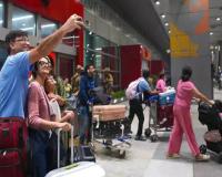 ਇਜ਼ਰਾਈਲ-ਈਰਾਨ ਜੰਗ: ਦਿੱਲੀ ਤੋਂ 80 ਅੰਤਰਰਾਸ਼ਟਰੀ ਉਡਾਣਾਂ ਰੱਦ, ਸ਼੍ਰੀਨਗਰ 'ਚ ਬਾਜ਼ਾਰ ਬੰਦ