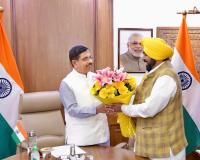 ਕਿਸਾਨਾਂ ਲਈ ਵੱਡੀ ਰਾਹਤ; ਪੰਜਾਬ ਵਿੱਚ ਭਾਰਤੀ ਖੁਰਾਕ ਨਿਗਮ ਦੇ ਗੋਦਾਮਾਂ ਵਿੱਚ ਪਏ 155 ਲੱਖ ਮੀਟ੍ਰਿਕ ਟਨ ਚੌਲ ਅਤੇ ਕਣਕ ਦੇ ਸਟਾਕ ਦੀ ਲਿਫਟਿੰਗ ਲਈ ਵਿਸ਼ੇਸ਼ ਰੇਲ ਗੱਡੀਆਂ ਚਲਾਈਆਂ ਜਾਣਗੀਆਂ: ਮੁੱਖ ਮੰਤਰੀ ਭਗਵੰਤ ਸਿੰਘ ਮਾਨ