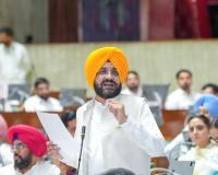 ਅੰਤਰਰਾਸ਼ਟਰੀ ਮਜ਼ਦੂਰ ਦਿਵਸ ਮੌਕੇ ਕਿਰਤ ਮੰਤਰੀ ਤਰੁਨਪ੍ਰੀਤ ਸਿੰਘ ਸੌਂਦ ਵੱਲੋਂ ਘੱਟੋ-ਘੱਟ ਉਜਰਤਾਂ ਦੀਆਂ ਬੇਸਿਕ ਰੇਟ ਵਧਾਉਣ ਸਬੰਧੀ ਮਤਾ ਪੰਜਾਬ ਵਿਧਾਨ ਸਭਾ ਵਿੱਚ ਪੇਸ਼
