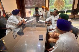 ਅਮਰੀਕਾ ਟਰੱਕ ਹਾਦਸੇ ਚ ਫਸੇ ਜਸ਼ਨਪ੍ਰੀਤ ਸਿੰਘ ਦੇ ਪਰਿਵਾਰ ਨੂੰ ਮਿਲੇ ਸੁਖਬੀਰ ਬਾਦਲ