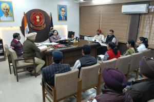 ਡਿਪਟੀ ਕਮਿਸ਼ਨਰ ਵਲੋਂ ਨੌਜਵਾਨਾਂ ਨੂੰ ਖੇਡਾਂ ਨਾਲ ਜੋੜਨ ਲਈ ਖੇਡ ਮੁਕਾਬਲੇ ਕਰਵਾਉਣ 'ਤੇ ਜ਼ੋਰ*