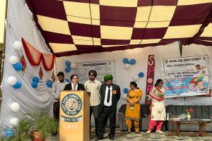 ਸੇਂਟ ਕਬੀਰ ਕਾਨਵੈਂਟ ਡੇਅ ਬੋਰਡਿੰਗ ਸਕੂਲ, ਵਲਟੋਹਾ ਵਿਖੇ ਬਾਲ ਦਿਵਸ ਮੌਕੇ ਸਾਲਾਨਾ ਖੇਡ ਮੇਲਾ ਕਰਵਾਇਆ