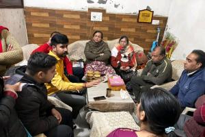 ਵਿਧਾਇਕ ਸ਼ੈਰੀ ਕਲਸੀ ਦੀ ਅਗਵਾਈ ਵਿੱਚ ਸ਼ਹਿਰ ਵਾਸੀਆਂ ਦੀਆਂ ਮੁਸ਼ਕਿਲਾਂ ਕੀਤੀਆਂ ਜਾ ਰਹੀਆਂ ਨੇ ਹੱਲ- ਚੇਅਰਮੈਨ ਮਾਨਿਕ ਮਹਿਤਾ