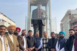 ਕੈਬਨਿਟ ਮੰਤਰੀ, ਚੇਅਰਮੈਨ, ਮੇਅਰ ਵੱਲੋਂ ਮਹਾ ਪ੍ਰੀ-ਨਿਰਵਾਣ ਦਿਵਸ ਮੌਕੇ ਡਾ. ਬੀ.ਆਰ. ਅੰਬੇਡਕਰ ਨੂੰ ਸ਼ਰਧਾ ਦੇ ਫੁੱਲ ਭੇਟ