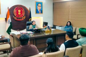 ਜ਼ਿਲ੍ਹਾ ਪ੍ਰੀਸ਼ਦ ਤੇ ਪੰਚਾਇਤ ਸੰਮਤੀ ਚੋਣਾਂ: ਪੋਲਿੰਗ ਸਟੇਸ਼ਨਾਂ 'ਤੇ ਸਾਰੀਆਂ ਸਹੂਲਤਾਂ ਯਕੀਨੀ ਬਣਾਉਣ ਦੇ ਨਿਰਦੇਸ਼