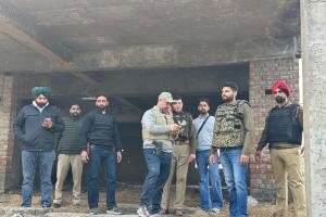 ਕਬੱਡੀ ਖਿਡਾਰੀ ਦੇ ਕਤਲ ਮਾਮਲੇ ਵਿੱਚ ਮੁੱਖ ਦੋਸ਼ੀ ਨੂੰ ਸੰਖੇਪ ਗੋਲੀਬਾਰੀ ਦੌਰਾਨ ਕੀਤਾ ਬੇਅਸਰ , ਦੋ ਪੁਲਿਸ ਮੁਲਾਜ਼ਮ ਵੀ ਹੋਏ ਫੱਟੜ