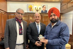 ਪੰਜਾਬ ਦੇ ਮਕਾਨ ਉਸਾਰੀ ਅਤੇ ਸ਼ਹਿਰੀ ਵਿਕਾਸ ਮੰਤਰੀ ਵੱਲੋਂ ਇਜ਼ਰਾਇਲੀ ਡਿਪਲੋਮੈਟ ਨਾਲ ਮੁਲਾਕਾਤ