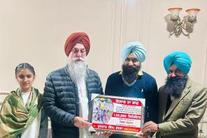 ਸਾਈਕਲਿੰਗ ਜ਼ਰੀਏ 1,50000 ਕਿਲੋਮੀਟਰ ਸਫ਼ਰ ਪੂਰਾ ਕਰਨ ਤੇ ਸਪੀਕਰ ਵੱਲੋਂ ਗੁਰਪ੍ਰੀਤ ਸਿੰਘ ਕਮੋਂ ਨੂੰ ਵਧਾਈ