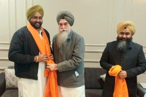 ਸਪੀਕਰ ਸੰਧਵਾਂ ਵੱਲੋਂ ਪਿੰਡ ਸੰਧਵਾਂ ਵਿਖੇ ਆਮ ਆਦਮੀ ਪਾਰਟੀ ਯੂਥ ਵਿੰਗ ਦੇ ਬਲਾਕ ਪ੍ਰਧਾਨਾਂ ਨਾਲ ਮੀਟਿੰਗ