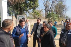 ਵਿਧਾਇਕ ਜਿੰਪਾ ਨੇ ਊਨਾ ਸੜਕ ਦੀ ਮਾੜੀ ਹਾਲਤ 'ਤੇ ਸਖ਼ਤ ਰੁਖ਼ ਅਪਣਾਉਂਦੇ ਹੋਏ ਤੁਰੰਤ ਸੁਧਾਰ ਦੇ ਦਿੱਤੇ ਨਿਰਦੇਸ਼