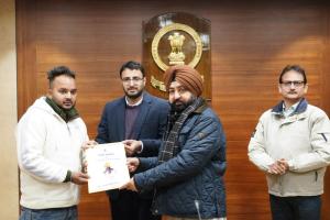 ਹਰਦੀਪ ਸਿੰਘ ਮੁੰਡੀਆਂ ਨੇ ਨਵ-ਨਿਯੁਕਤ ਉਮੀਦਵਾਰਾਂ ਨੂੰ ਸੌਂਪੇ ਨਿਯੁਕਤੀ ਪੱਤਰ