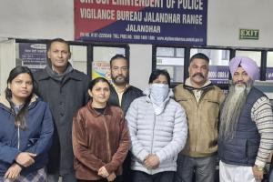 ਵਿਜੀਲੈਂਸ ਬਿਊਰੋ ਨੇ ਠੇਕਾ ਅਧਾਰਤ ਕਰਮਚਾਰੀ ਨੂੰ 4000 ਰੁਪਏ ਰਿਸ਼ਵਤ ਲੈਂਦਿਆਂ ਰੰਗੇ ਹੱਥੀਂ ਕੀਤਾ ਕਾਬੂ