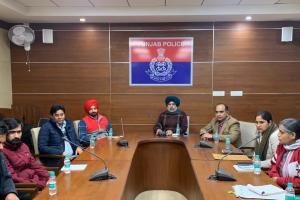 ਰਾਸ਼ਟਰੀ ਸੜਕ ਸੁਰੱਖਿਆ ਮਹੀਨਾ: ਪੰਜਾਬ ਪੁਲਿਸ ਨੇ ਯਾਰਾ ਇੰਡੀਆ ਦੇ ਸਹਿਯੋਗ ਨਾਲ ਸੜਕ ਸੁਰੱਖਿਆ ਅਤੇ ਰਸਾਇਣਾਂ ਦੇ  ਪ੍ਰਬੰਧਨ ਬਾਰੇ ਵੈਬਿਨਾਰ ਕਰਵਾਇਆ