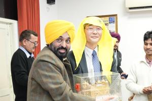 ਨਿਵੇਸ਼ ਲਈ ਮੁੱਖ ਮੰਤਰੀ ਮਾਨ ਦੇ ਯਤਨ ਰੰਗ ਲਿਆਏ, ਖੇਤੀਬਾੜੀ ਖੇਤਰ ਵਿੱਚ ਤਕਨੀਕੀ ਮਦਦ ਲਈ ਅੱਗੇ ਆਇਆ ਦੱਖਣੀ ਕੋਰੀਆ