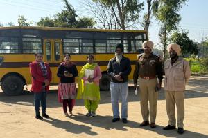 ਸੇਫ ਸਕੂਲ ਵਾਹਨ ਪੋਲਿਸੀ ਤਹਿਤ ਸਕੂਲੀ ਬੱਸਾਂ ਦੀ ਕੀਤੀ ਚੈਕਿੰਗ