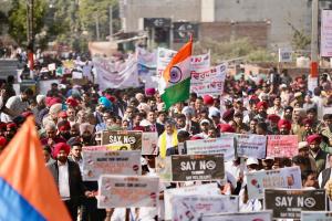 ਰਾਜਪਾਲ ਪੰਜਾਬ ਵੱਲੋਂ ਸਾਰੀਆਂ ਰਾਜਸੀ, ਸਮਾਜਿਕ ਤੇ ਧਾਰਮਿਕ ਸੰਸਥਾਵਾਂ ਨੂੰ ਨਸ਼ਿਆਂ ਵਿਰੁੱਧ ਅੰਦੋਲਨ 'ਚ ਇਕਜੁੱਟ ਹੋਣ ਦਾ ਸੱਦਾ