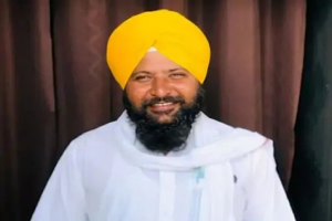 ਤਰਨਤਾਰਨ 'ਚ AAP ਸਰਪੰਚ ਦਾ ਗੋਲੀਆਂ ਮਾਰ ਕੇ ਕਤਲ | ਵਿਆਹ ਸਮਾਗਮ 'ਚ ਚੱਲੀਆਂ ਗੋਲੀਆਂ