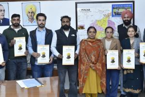 ਸਮਾਜਿਕ ਸੁਰੱਖਿਆ ਵਿਭਾਗ ਦੇ 8 ਨਵ-ਨਿਯੁਕਤ ਕਲਰਕਾਂ ਨੂੰ ਡਾ. ਬਲਜੀਤ ਕੌਰ ਵੱਲੋਂ ਨਿਯੁਕਤੀ ਪੱਤਰ ਸੌਂਪੇ