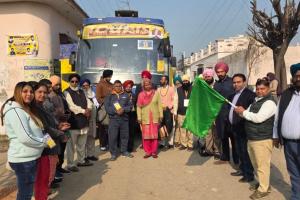 ਕੈਬਨਿਟ ਮੰਤਰੀ ਤਰੁਨਪ੍ਰੀਤ ਸਿੰਘ ਸੌਂਦ ਦੀ ਅਗਵਾਈ ਹੇਠ ਮੁੱਖ ਮੰਤਰੀ ਤੀਰਥ ਯਾਤਰਾ ਯੋਜਨਾ ਤਹਿਤ ਪਿੰਡ ਚੱਕ ਜਟਾਣਾ ਤੋਂ ਅੰਮ੍ਰਿਤਸਰ ਲਈ ਸ਼ਰਧਾਲੂਆਂ ਦੀ ਦੂਜੀ ਬੱਸ ਹੋਈ ਰਵਾਨਾ