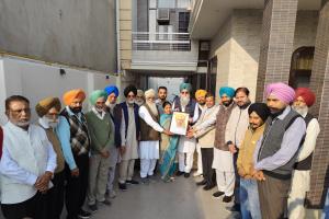 ਲੋਕਾਂ ਵੱਲੋਂ ਮਿਲੀ ਜਿੰਮੇਵਾਰੀ ਨੂੰ ਮਿਹਨਤ, ਲਗਨ ਅਤੇ ਇਮਾਨਦਾਰੀ ਨਾਲ ਨੇਪਰੇ ਚਾੜ੍ਹ ਰਿਹਾ ਹਾਂ : ਸਪੀਕਰ ਸੰਧਵਾਂ