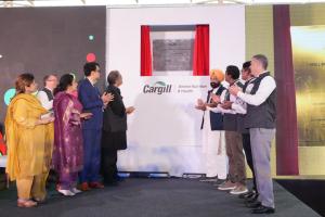 ਪੰਜਾਬ ਦੀ ਡੇਅਰੀ ਅਤੇ ਖੇਤੀਬਾੜੀ ਆਰਥਿਕਤਾ ਲਈ ਵੱਡੀ ਪੁਲਾਂਘ; ਭਗਵੰਤ ਮਾਨ ਸਰਕਾਰ ਨੇ ਕਾਰਗਿਲ ਕੰਪਨੀ ਦਾ ਦੱਖਣੀ ਏਸ਼ੀਆ ਦਾ ਸਭ ਤੋਂ ਵੱਡਾ 300 ਕਰੋੜ ਰੁਪਏ ਦਾ ਪਸ਼ੂ ਚਾਰਾ ਪਲਾਂਟ ਕੀਤਾ ਸ਼ੁਰੂ