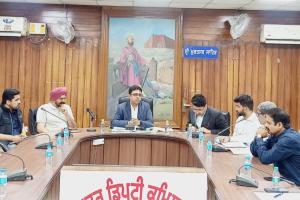 ਡਿਪਟੀ ਕਮਿਸ਼ਨਰ ਦੀ ਪ੍ਰਧਾਨਗੀ ਹੇਠ ਨਸ਼ਿਆਂ ਵਿਰੁੱਧ ਜਾਗਰੂਕ ਸਬੰਧੀ ਮੀਟਿੰਗ ਦਾ ਆਯੋਜਨ