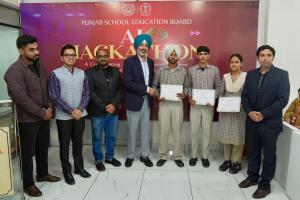 ਮਾਨ ਸਰਕਾਰ ਨੇ ਪੰਜਾਬ ਦੇ ਕਲਾਸਰੂਮਾਂ ਨੂੰ ਭਵਿੱਖਮੁਖੀ ਬਣਾਇਆ, ਏਆਈ ਹੈਕਾਥੌਨ ਦੌਰਾਨ 1000 ਤੋਂ ਵੱਧ ਸਰਕਾਰੀ ਸਕੂਲਾਂ ਦੇ ਵਿਦਿਆਰਥੀਆਂ ਨੂੰ ਅਤਿ-ਆਧੁਨਿਕ ਤਕਨਾਲੋਜੀ ਦੀ ਸਿਖਲਾਈ