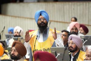 ਪੰਜਾਬ ਵਿਧਾਨ ਸਭਾ ਵੱਲੋਂ ਕੈਬਨਿਟ ਮੰਤਰੀ ਹਰਭਜਨ ਸਿੰਘ ਈਟੀਓ ਵਿਰੁੱਧ ਅਪਮਾਨਜਨਕ ਟਿੱਪਣੀਆਂ ਲਈ ਸਰਬਸੰਮਤੀ ਨਾਲ ਨਿੰਦਾ ਮਤਾ ਪਾਸ