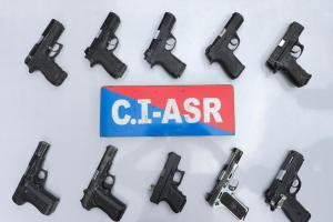 ਅੰਮ੍ਰਿਤਸਰ ਵਿੱਚ ਸਰਹੱਦ ਪਾਰੋਂ ਚੱਲ ਰਹੇ ਗੈਰ-ਕਾਨੂੰਨੀ ਹਥਿਆਰ ਤਸਕਰੀ ਮਾਡਿਊਲ ਨਾਲ ਜੁੜੇ ਦੋ ਵਿਅਕਤੀ ਕਾਬੂ; 10 ਆਧੁਨਿਕ ਪਿਸਤੌਲ ਬਰਾਮਦ