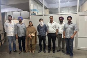 ਵਿਜੀਲੈਂਸ ਬਿਊਰੋ ਵੱਲੋਂ 1,00,000 ਰੁਪਏ ਰਿਸ਼ਵਤ ਲੈਂਦਾ ਡਰੱਗ ਇੰਸਪੈਕਟਰ ਰੰਗੇ ਹੱਥੀਂ ਕਾਬੂ