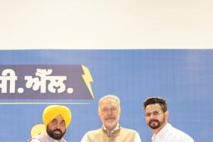 ਪਿਛਲੀਆਂ ਸਰਕਾਰਾਂ ਨੇ ਦਹਾਕੇ ਤੋਂ ਵੱਧ ਸਮੇਂ ਤੱਕ ਨੌਜਵਾਨਾਂ ਨੂੰ ਨੌਕਰੀਆਂ ਤੋਂ ਵਾਂਝਾ ਰੱਖਿਆ, ‘ਆਪ` ਸਰਕਾਰ ਨੇ ਸਿਰਫ਼ ਚਾਰ ਸਾਲਾਂ ਵਿੱਚ ਮੈਰਿਟ ਦੇ ਆਧਾਰ ਉੱਤੇ ਬਿਨਾਂ ਰਿਸ਼ਵਤ ਤੋਂ  65,000 ਤੋਂ ਵੱਧ ਸਰਕਾਰੀ ਨੌਕਰੀਆਂ ਦਿੱਤੀਆਂ: ਮੁੱਖ ਮੰਤਰੀ ਭਗਵੰਤ ਸਿੰਘ ਮਾਨ