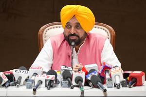 140 ਲੱਖ ਮੀਟਰਕ ਟਨ ਪੈਦਾਵਾਰ ਦੀ ਸੰਭਾਵਨਾ ਵਾਲੇ ਕਣਕ ਵਾਢੀ ਦਾ ਸੀਜ਼ਨ ਨੇੜੇ ਆਉਣ 'ਤੇ ਪੰਜਾਬ ਨੇ ਤੇਲ ਸਪਲਾਈ ਦੀ ਫੌਰੀ ਮੰਗ ਚੁੱਕੀ, ਕੇਂਦਰ ਤੁਰੰਤ ਕਾਰਵਾਈ ਕਰੇ: ਮੁੱਖ ਮੰਤਰੀ ਭਗਵੰਤ ਸਿੰਘ ਮਾਨ