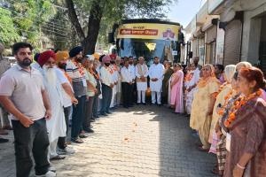 ਕੈਬਨਿਟ ਮੰਤਰੀ ਸ੍ਰੀ ਬਰਿੰਦਰ ਕੁਮਾਰ ਗੋਇਲ ਨੇ ਲਹਿਰਾਗਾਗਾ ਤੋਂ ਸ੍ਰੀ ਅੰਮ੍ਰਿਤਸਰ ਸਾਹਿਬ ਲਈ ਮੁੱਖ ਮੰਤਰੀ ਤੀਰਥ ਯਾਤਰਾ ਬੱਸ ਨੂੰ ਹਰੀ ਝੰਡੀ ਦੇ ਕੀਤਾ ਰਵਾਨਾ