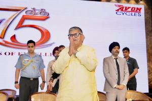 ਏਵਨ ਸਾਈਕਲਜ਼ ਦੇ 75 ਸਾਲ ਵਿਸ਼ਵਾਸ, ਨਵੀਨਤਾ ਅਤੇ ਦੇਸ਼ ਦੀ ਤਰੱਕੀ ਵਿੱਚ ਯੋਗਦਾਨ ਨੂੰ ਦਰਸਾਉਂਦਾ ਹੈ : ਰਾਜਪਾਲ ਗੁਲਾਬ ਚੰਦ ਕਟਾਰੀਆ