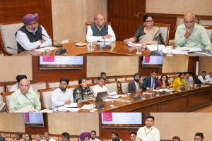 ਵਿੱਤ ਮੰਤਰੀ ਹਰਪਾਲ ਸਿੰਘ ਚੀਮਾ ਵੱਲੋਂ ਪੈਨਸ਼ਨਰ ਸੇਵਾ ਪੋਰਟਲ ਬਾਰੇ ਬੈਂਕਾਂ ਨਾਲ ਅਹਿਮ ਸਮੀਖਿਆ ਮੀਟਿੰਗ ਦੀ ਪ੍ਰਧਾਨਗੀ