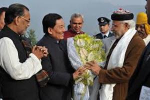 ਪ੍ਰਧਾਨ ਮੰਤਰੀ ਮੋਦੀ ਦਾ ਸਿੱਕਮ ਦੌਰਾ: ਗੰਗਟੋਕ ਵਿੱਚ ਕੀਤਾ ਸ਼ਾਨਦਾਰ ਰੋਡ ਸ਼ੋਅ, ਕੱਲ੍ਹ 4000 ਕਰੋੜ ਦੇ ਪ੍ਰੋਜੈਕਟਾਂ ਦਾ ਕਰਨਗੇ ਉਦਘਾਟਨ