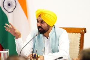 *ਮਾਨਸੂਨ ਤੋਂ ਪਹਿਲਾਂ ਹੜ੍ਹਾਂ ਦੇ ਸੁਰੱਖਿਆਂ ਪ੍ਰਬੰਧਾਂ ਨੂੰ ਮਜ਼ਬੂਤ ਕਰਨ ਲਈ ਆਪ ਸਰਕਾਰ ਵੱਲੋਂ ਐਂਫੀਬੀਅਸ ਮਸ਼ੀਨਾਂ ਦੀ ਖਰੀਦ ਨੂੰ ਮਨਜ਼ੂਰੀ: ਮੁੱਖ ਮੰਤਰੀ ਭਗਵੰਤ ਸਿੰਘ ਮਾਨ*