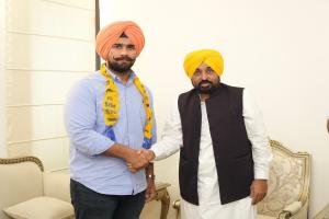 ਮਸ਼ਹੂਰ ਪਹਿਲਵਾਨ ਜੱਸਾ ਪੱਟੀ ਆਪਣੀ ਟੀਮ ਸਮੇਤ ਆਮ ਆਦਮੀ ਪਾਰਟੀ ਵਿੱਚ ਸ਼ਾਮਲ*