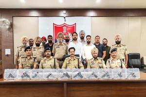 ਗੈਂਗਸਟਰਾਂ ਵਿਰੁੱਧ ਪਟਿਆਲਾ ਪੁਲਿਸ ਦਾ ਵੱਡਾ ਐਕਸ਼ਨ  20-25 ਸਾਲ ਦੇ ਮੁੰਡਿਆ ਦੇ ਦੇਖੋ ਕਾਰਨਾਮੇ