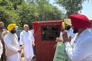 ਬਰਿੰਦਰ ਕੁਮਾਰ ਗੋਇਲ ਵੱਲੋਂ ਪਿੰਡ ਓਇੰਦ ਵਿਖੇ ਨਹਿਰੀ ਪਾਣੀ ਲਿਫ਼ਟ ਸਿੰਚਾਈ ਪ੍ਰਾਜੈਕਟ ਦਾ ਉਦਘਾਟਨ