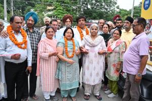 ਵਿਧਾਇਕ ਜਿੰਪਾ ਨੇ ਵਾਰਡ ਨੰਬਰ 11 ‘ਚ 39 ਲੱਖ ਰੁਪਏ ਦੀ ਲਾਗਤ ਨਾਲ ਸੜਕ ਨਿਰਮਾਣ ਕਾਰਜ ਸ਼ੁਰੂ ਕਰਵਾਇਆ
